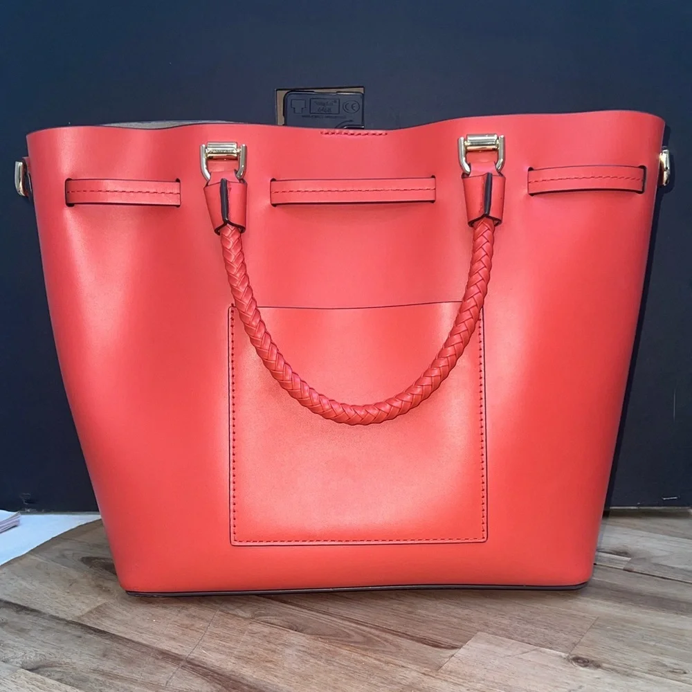 🧡 MICHAEL KORS 🧡BLAKELY BUCKET LEATHER BAG - Picture 2 of 4